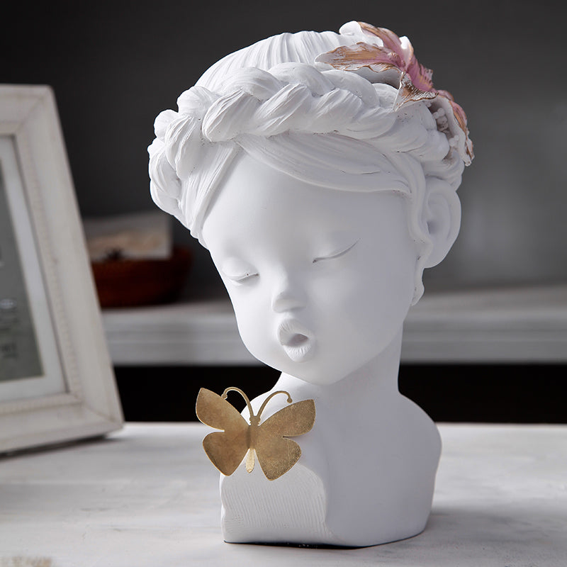 Nordic Beauty Resin Decor